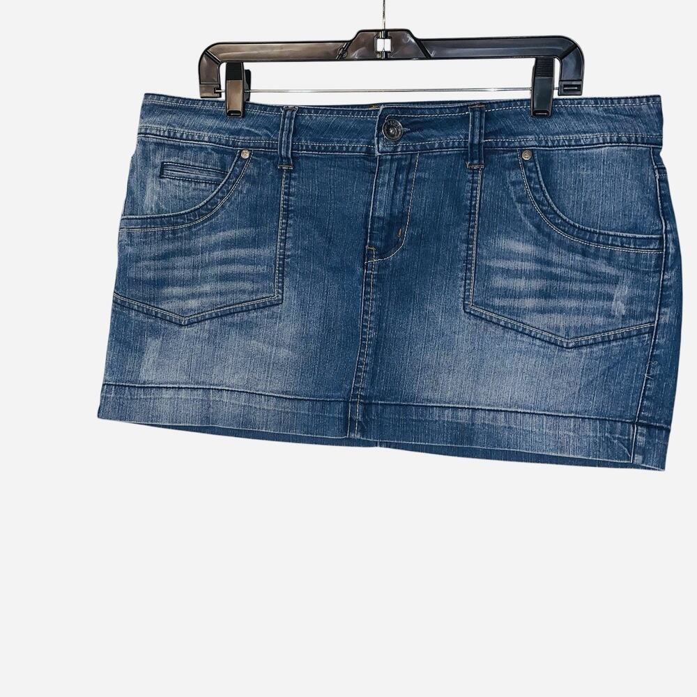 Vintage y2k grunge boho skater egirl L.e.i. denim skirt Size 36
